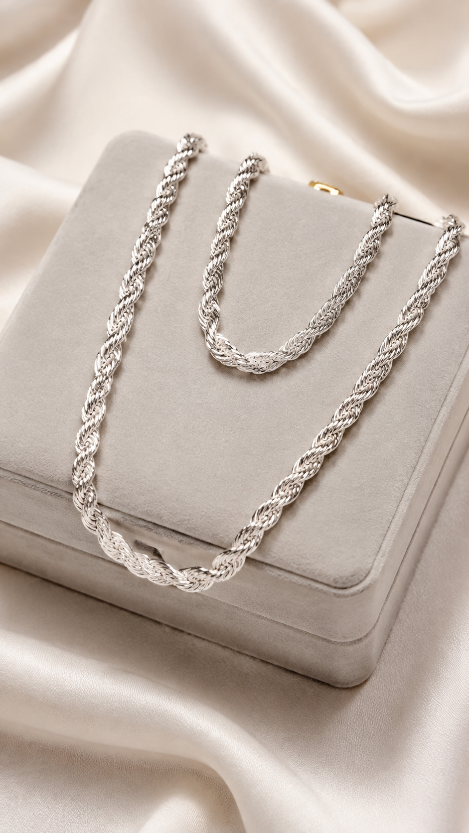 Signature Moissanite Rope Chain Necklace