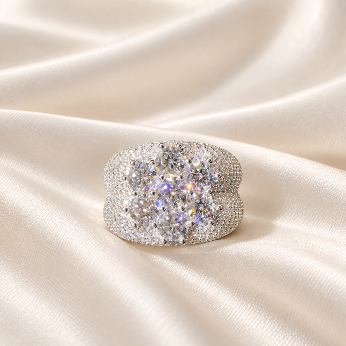 Vendetta Flower Moissanite Diamond Ring