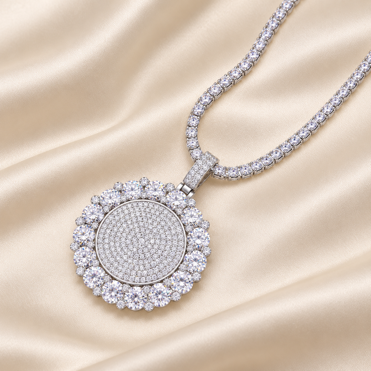 The Vendetta Halo Pendant